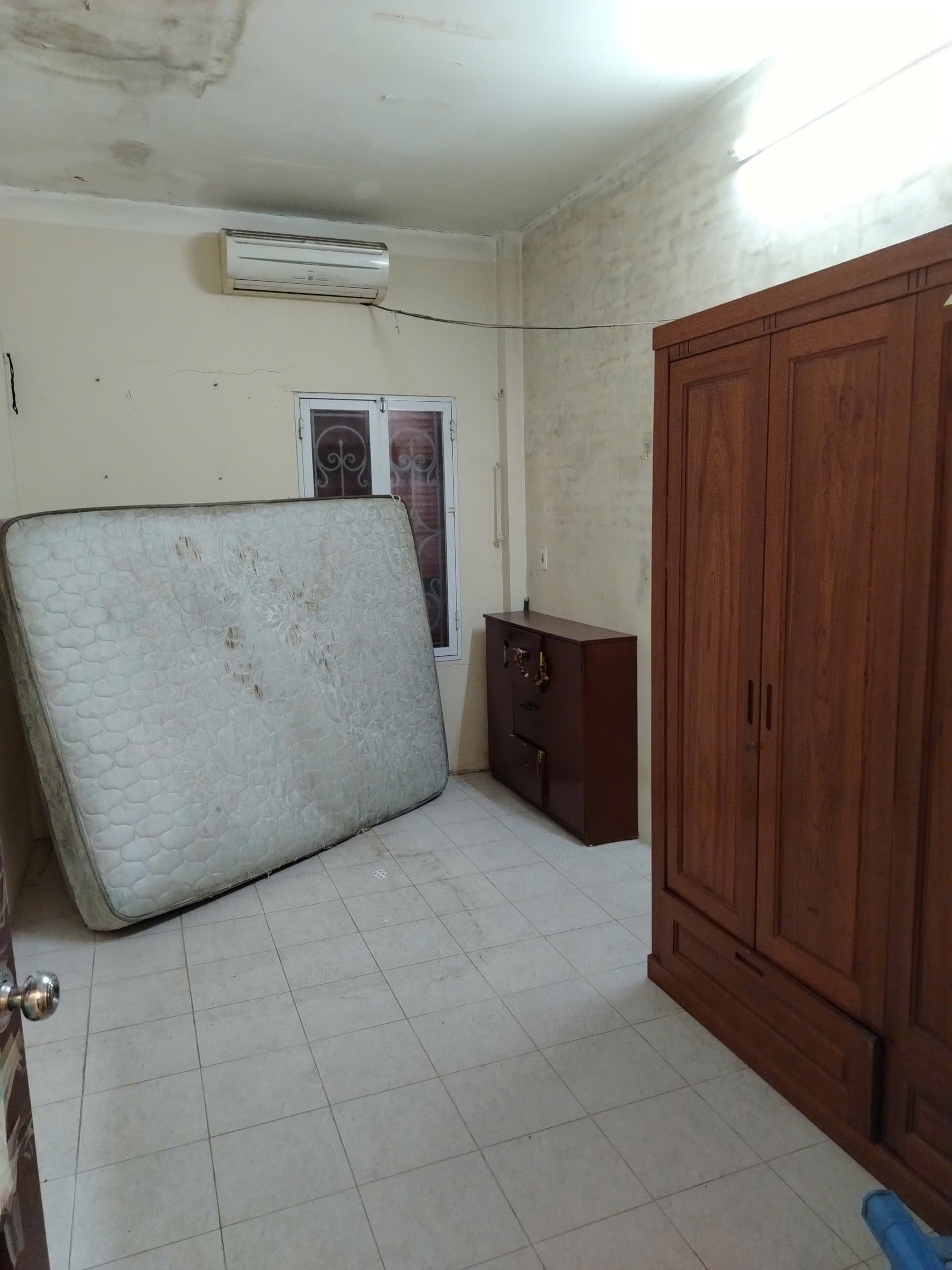 Cho thuê nhà ngõ 192 Lê Trọng Tấn Thanh Xuân.40m2x2 tầng.2 ngủ.8 Triệu - Ảnh 2